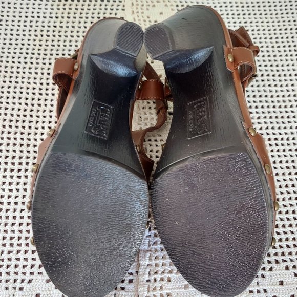 CHAPS SARISTA BROWN VEGAN LEATHER PEEP TOE HEELS (6B) - Picture 11 of 13